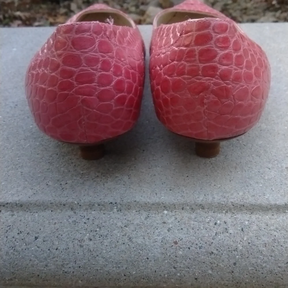 Banana Republic Leather kitten heels, French Pink 🩷 croc, Italy, size 9 - Picture 7 of 11